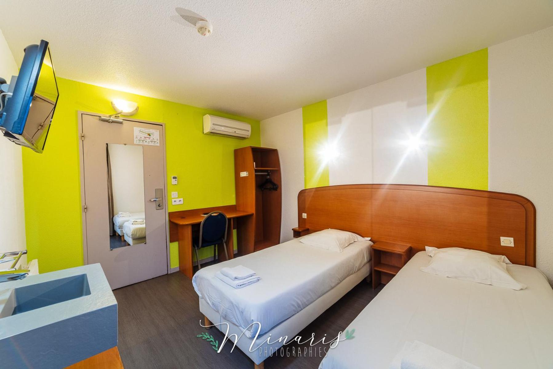 B Hotel Troyes Aeroport La Chapelle-Saint-Luc Eksteriør billede